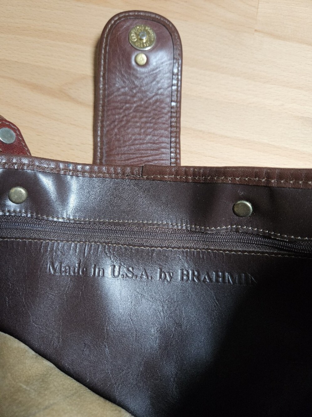 Vintage Brahmin Woven Tan and Brown Shoulder Bag - Picture 13 of 13